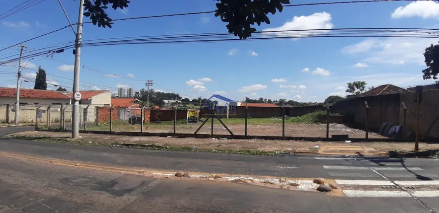 Foto 1 de Lote/Terreno com 1 Quarto à venda, 968m² em Vila Independência, Bauru