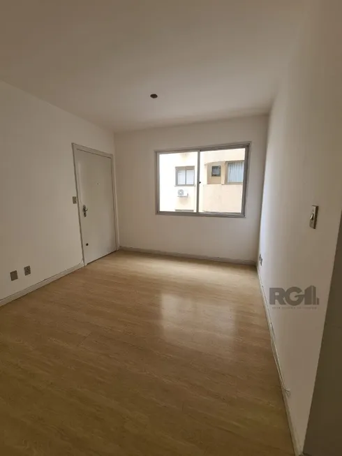 Foto 1 de Apartamento com 2 Quartos à venda, 59m² em Mont' Serrat, Porto Alegre