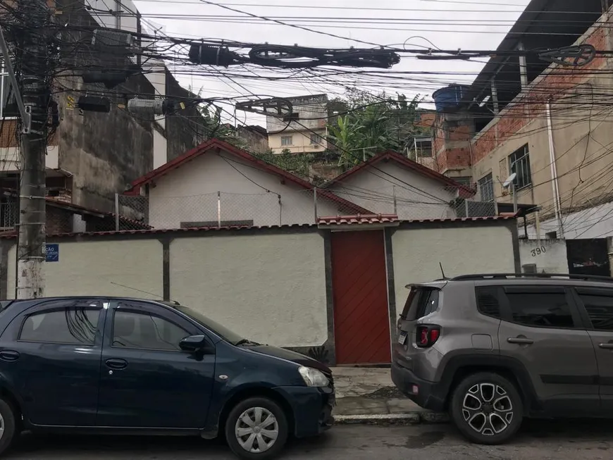 Foto 1 de Casa com 2 Quartos à venda, 64m² em Jardim Vinte e Cinco de Agosto, Duque de Caxias