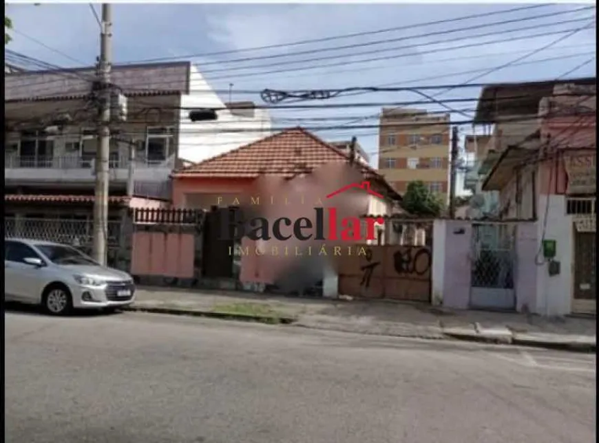 Foto 1 de Lote/Terreno à venda em Ramos, Rio de Janeiro