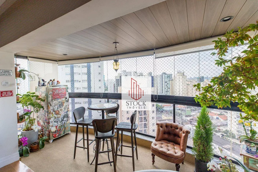 Foto 1 de Apartamento com 3 Quartos à venda, 190m² em Indianópolis, São Paulo