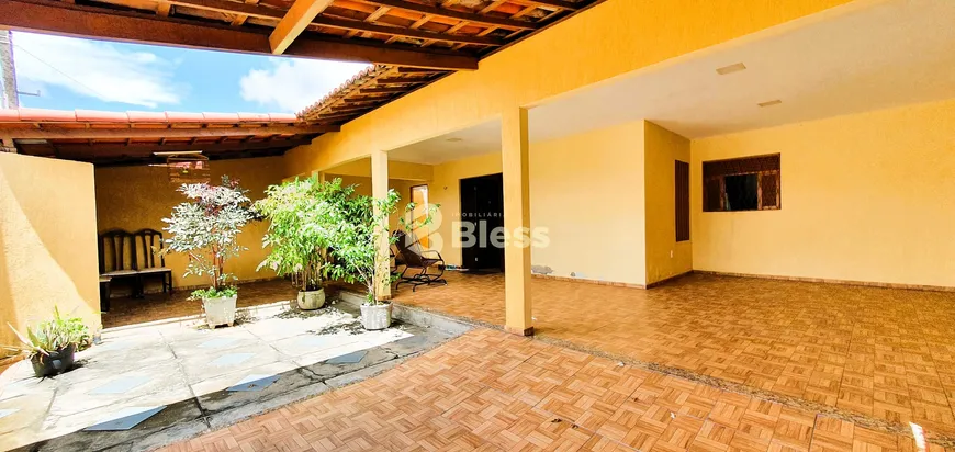 Foto 1 de Casa com 4 Quartos à venda, 180m² em Neópolis, Natal