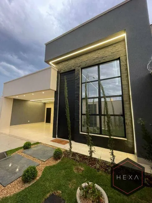 Foto 1 de Casa com 3 Quartos à venda, 193m² em Residencial Flamingo, Goiânia