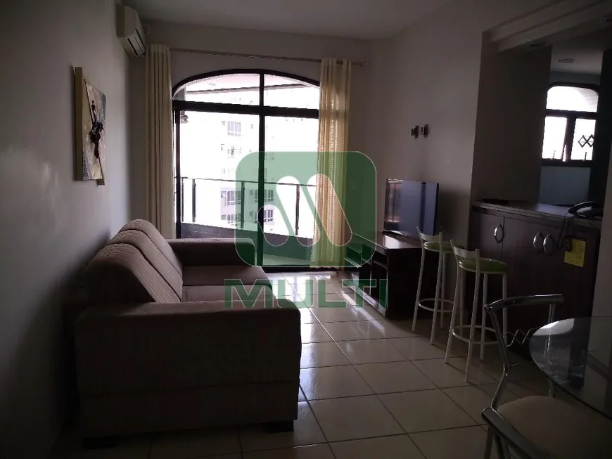 Foto 1 de Apartamento com 1 Quarto para alugar, 50m² em Centro, Uberlândia