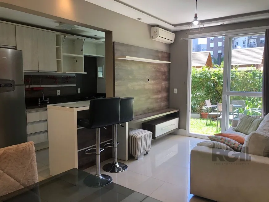 Foto 1 de Apartamento com 2 Quartos à venda, 84m² em Jardim Itú Sabará, Porto Alegre