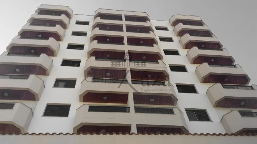 Foto 1 de Apartamento com 3 Quartos à venda, 104m² em Centro, Caçapava
