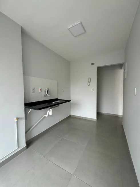 Foto 1 de Apartamento com 2 Quartos à venda, 81m² em Campo Limpo, São Paulo