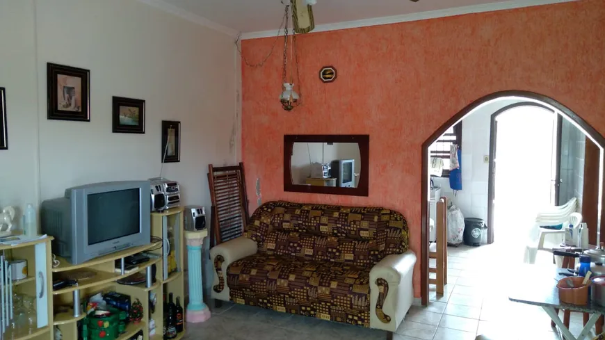 Foto 1 de Casa com 3 Quartos à venda, 135m² em Tupy, Itanhaém