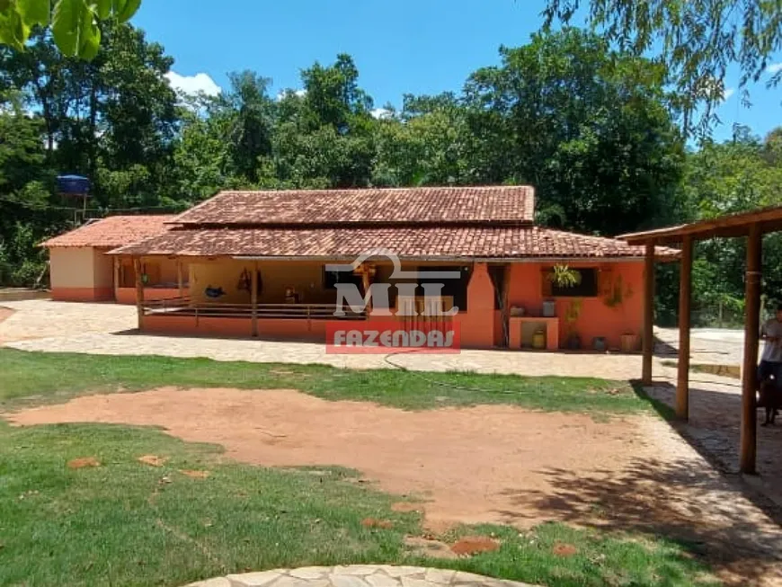 Foto 1 de Fazenda/Sítio com 3 Quartos à venda, 15000m² em Centro, Pirenópolis