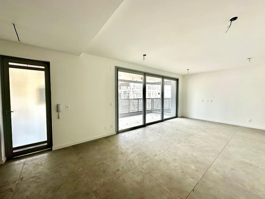 Foto 1 de Apartamento com 3 Quartos à venda, 121m² em Jardim Paulistano, São Paulo