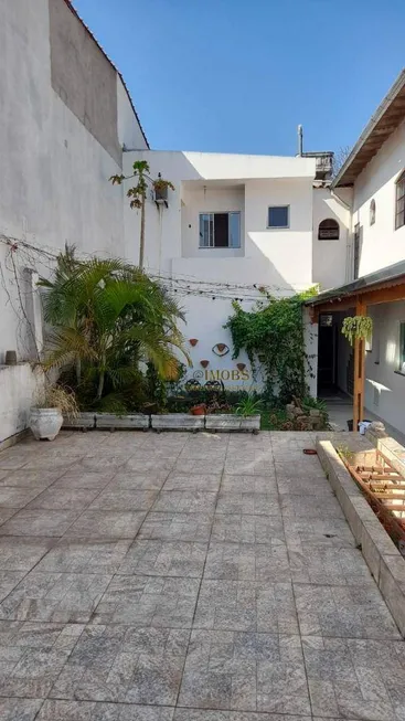 Foto 1 de Casa com 3 Quartos à venda, 204m² em Taboão, Diadema