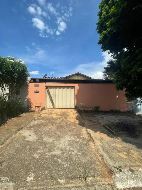 Foto 1 de Casa com 3 Quartos à venda, 139m² em Conjunto Vera Cruz, Goiânia