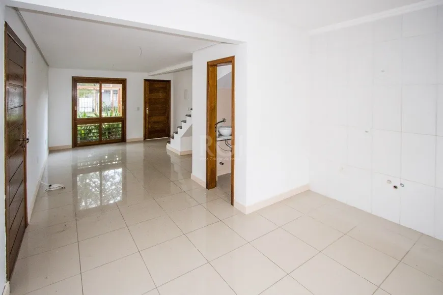 Foto 1 de Casa com 2 Quartos à venda, 78m² em Ipanema, Porto Alegre