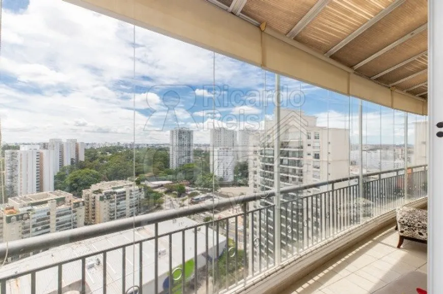 Foto 1 de Apartamento com 3 Quartos para alugar, 312m² em Santo Amaro, São Paulo