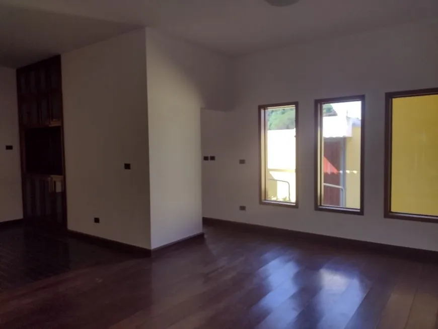 Foto 1 de Casa com 3 Quartos à venda, 240m² em Fundinho, Uberlândia