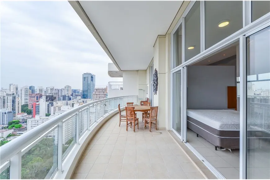 Foto 1 de Apartamento com 1 Quarto à venda, 108m² em Cidade Monções, São Paulo