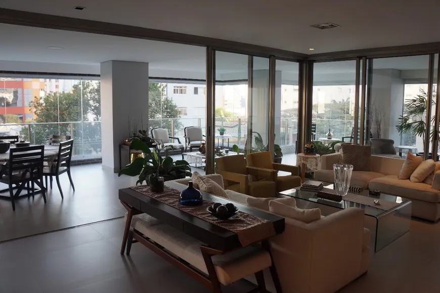 Foto 1 de Apartamento com 5 Quartos à venda, 332m² em Pinheiros, São Paulo