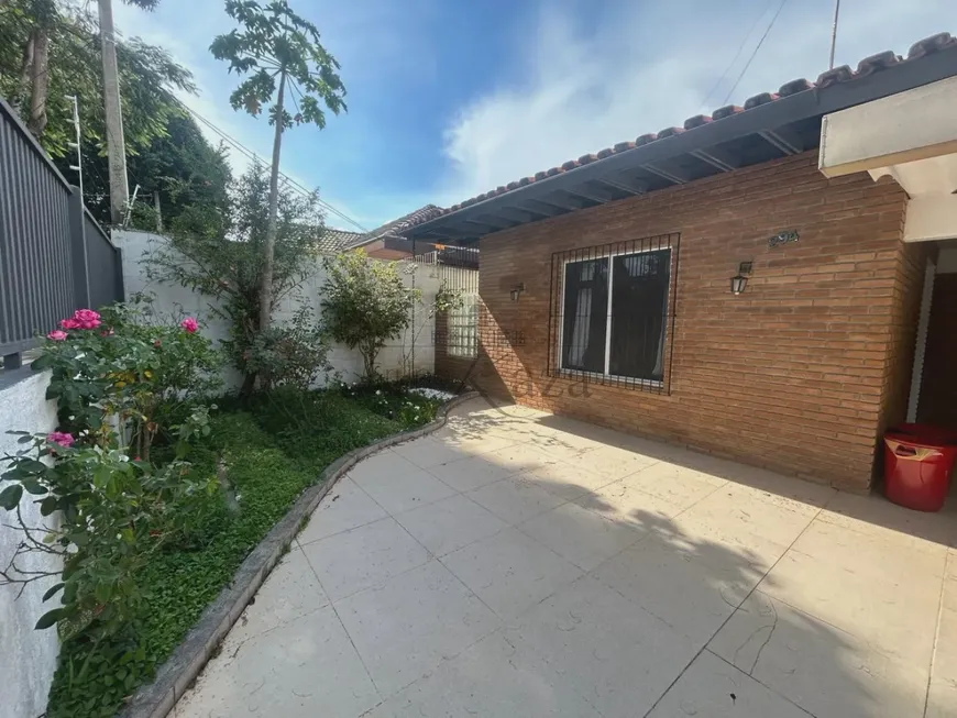 Foto 1 de Casa com 3 Quartos à venda, 200m² em Jardim Satélite, São José dos Campos