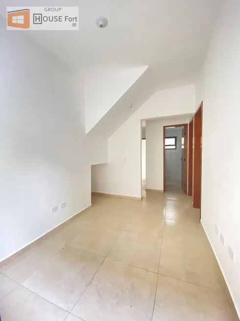 Foto 1 de Casa de Condomínio com 2 Quartos à venda, 49m² em Vila Tupi, Praia Grande