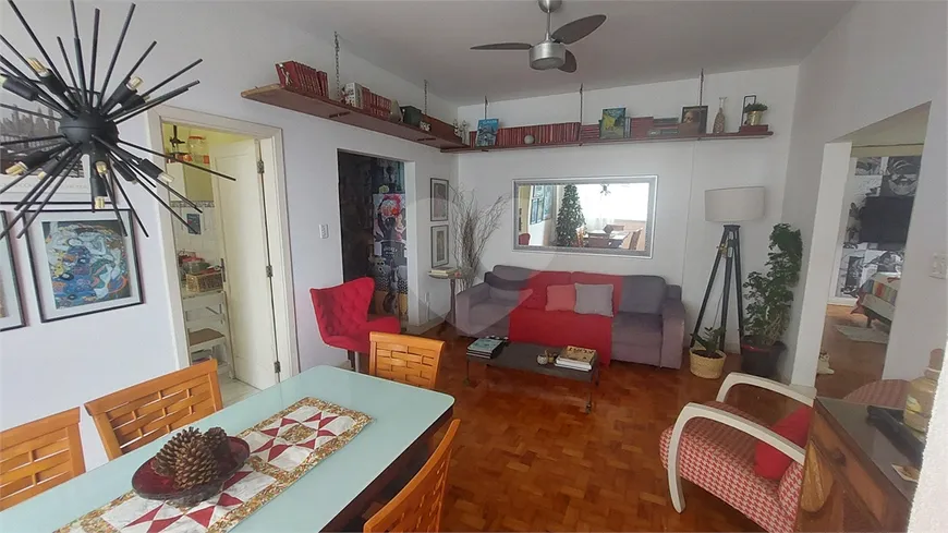 Foto 1 de Apartamento com 3 Quartos para venda ou aluguel, 138m² em Gonzaga, Santos