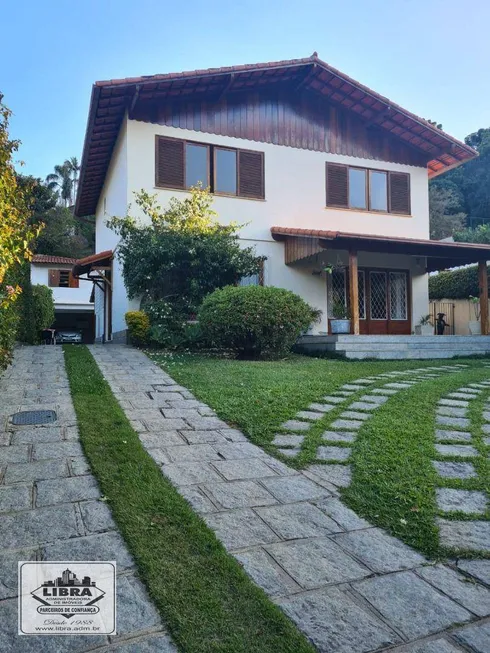 Foto 1 de Casa com 3 Quartos à venda, 270m² em Bom Retiro, Teresópolis