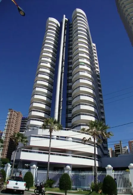 Foto 1 de Apartamento com 3 Quartos à venda, 253m² em Beira Mar, Fortaleza