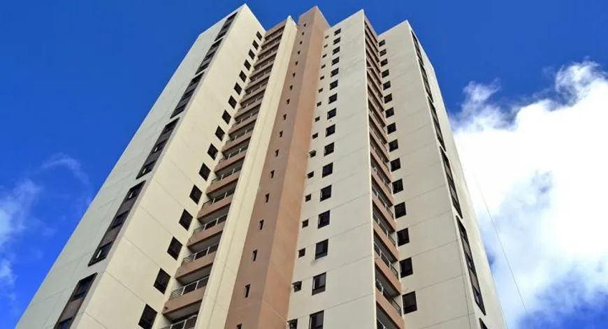 Foto 1 de Apartamento com 4 Quartos à venda, 120m² em Capim Macio, Natal