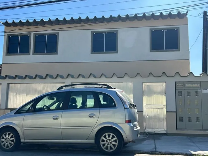 Foto 1 de Casa com 2 Quartos para alugar, 98m² em Jardim Sulacap, Rio de Janeiro