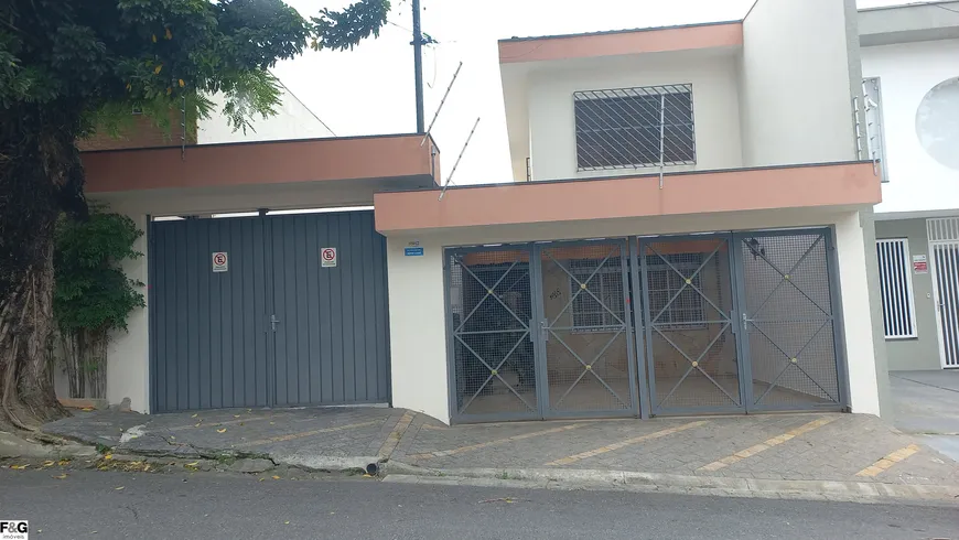 Foto 1 de Sobrado com 3 Quartos à venda, 154m² em Jardim do Mar, São Bernardo do Campo