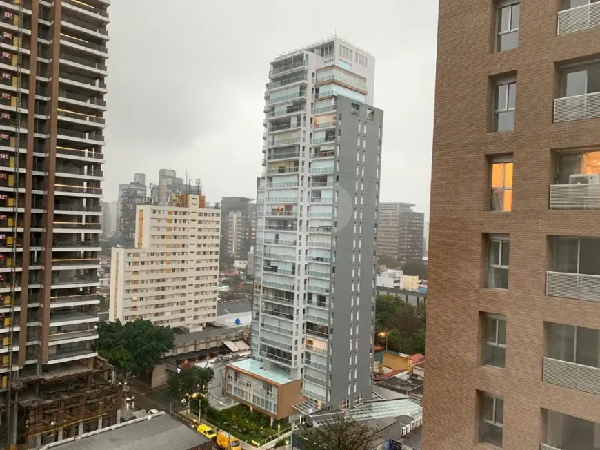 Foto 1 de Apartamento com 3 Quartos à venda, 100m² em Itaim Bibi, São Paulo