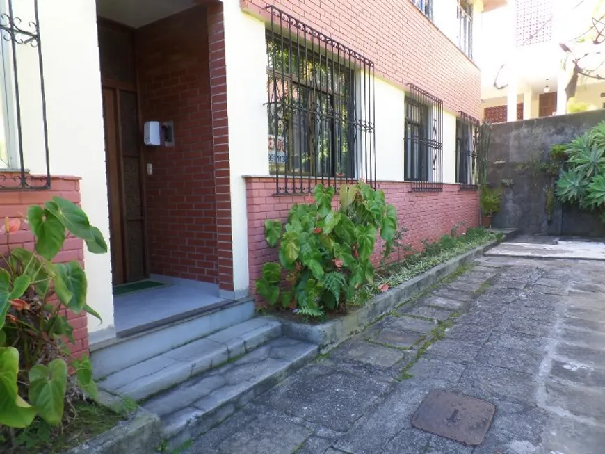 Foto 1 de Apartamento com 2 Quartos à venda, 52m² em Tijuca, Teresópolis