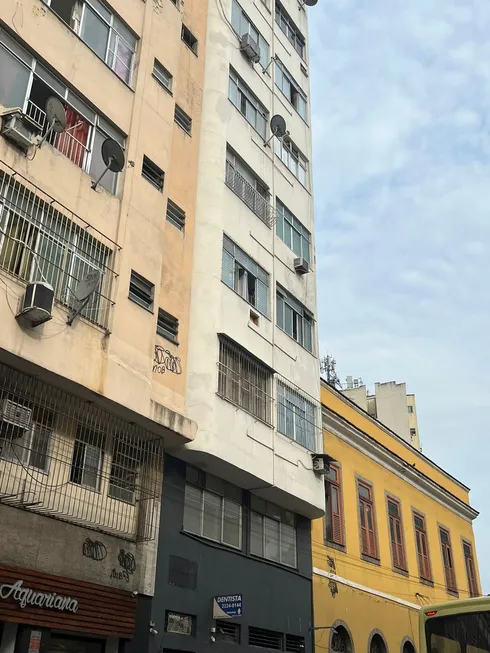 Foto 1 de Apartamento com 1 Quarto para alugar, 29m² em Centro, Rio de Janeiro