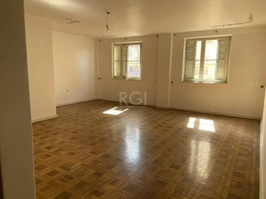 Foto 1 de Apartamento com 4 Quartos à venda, 164m² em Centro Histórico, Porto Alegre