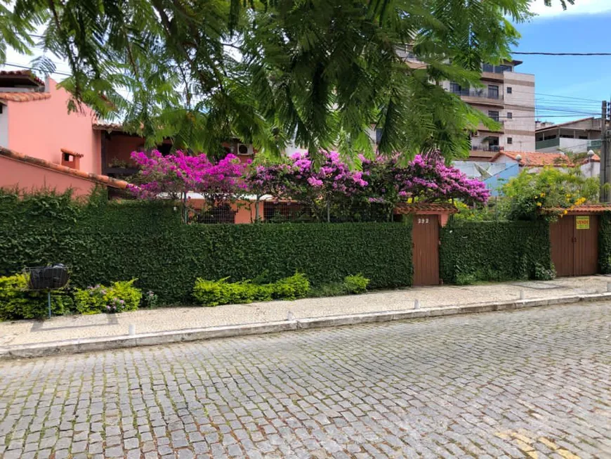 Foto 1 de Casa com 6 Quartos à venda, 320m² em Centro, Cabo Frio