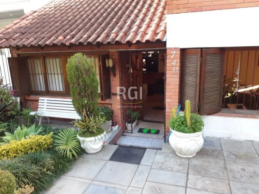 Foto 1 de Casa com 3 Quartos à venda, 364m² em Sao Caetano, Porto Alegre