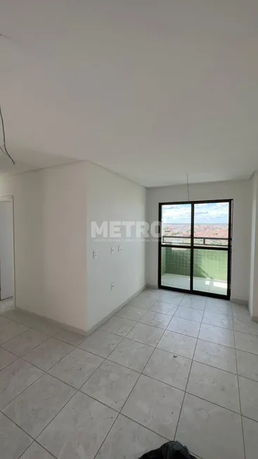 Foto 1 de Apartamento com 2 Quartos à venda, 65m² em Maria Auxiliadora, Petrolina