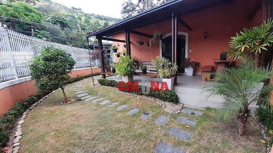 Foto 1 de Casa com 4 Quartos à venda, 200m² em Charitas, Niterói