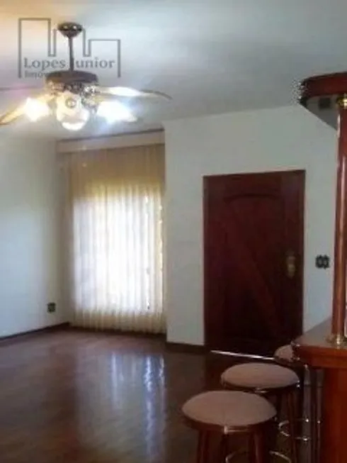 Foto 1 de Casa com 3 Quartos à venda, 203m² em Vila Trujillo, Sorocaba