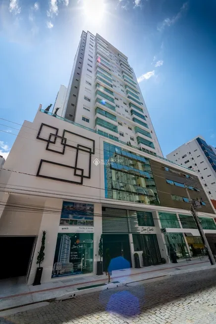 Foto 1 de Apartamento com 3 Quartos à venda, 137m² em Centro, Balneário Camboriú