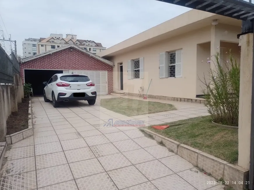 Foto 1 de Casa com 4 Quartos à venda, 140m² em Coqueiros, Florianópolis