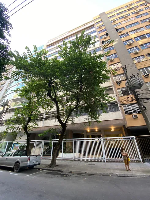 Foto 1 de Apartamento com 4 Quartos à venda, 220m² em Icaraí, Niterói