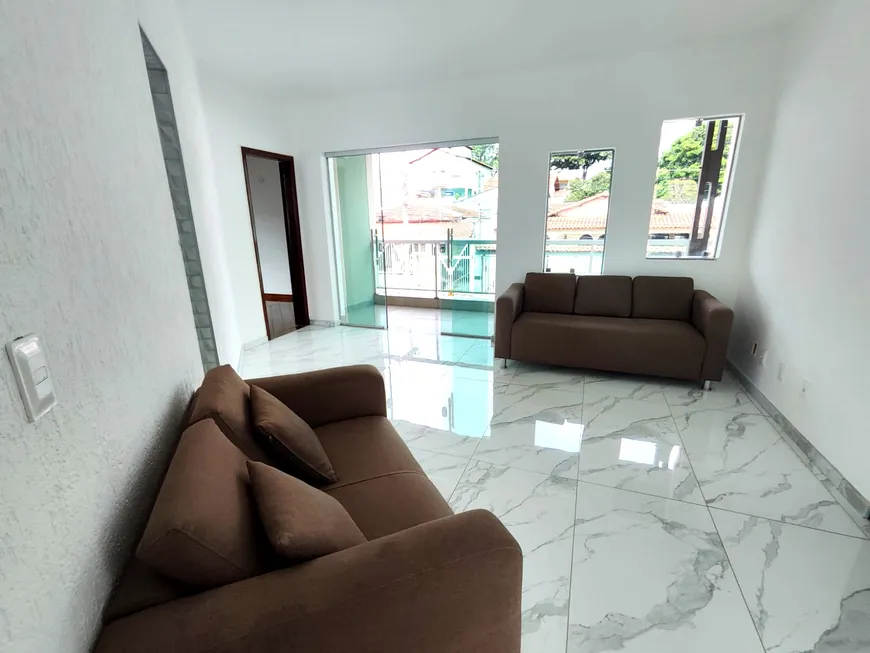 Foto 1 de Casa com 3 Quartos para alugar, 194m² em Planalto, Belo Horizonte