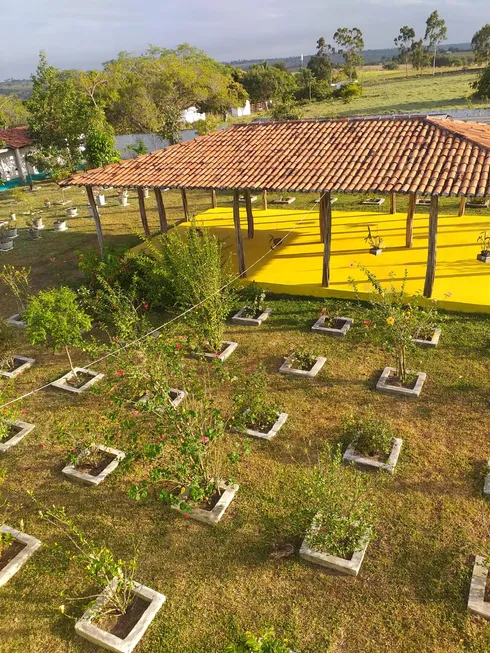 Foto 1 de Fazenda/Sítio com 5 Quartos à venda, 4600m² em Monte Alegre, Monte Alegre