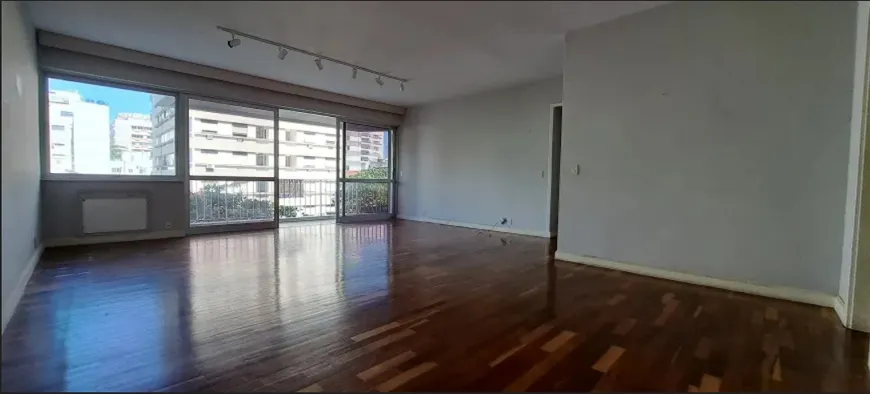 Foto 1 de Apartamento com 4 Quartos à venda, 180m² em Leblon, Rio de Janeiro