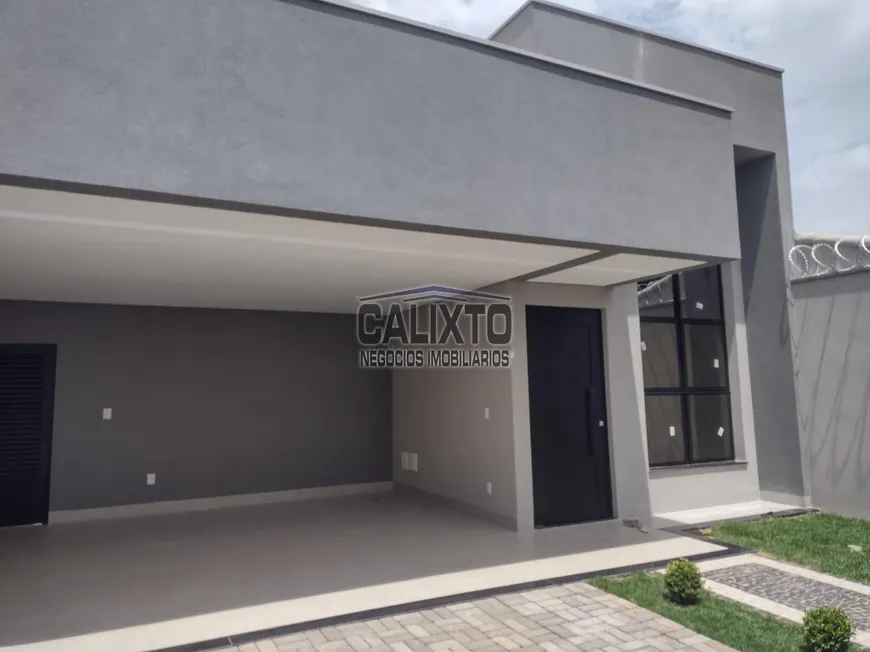 Foto 1 de Casa com 3 Quartos à venda, 163m² em Pampulha, Uberlândia