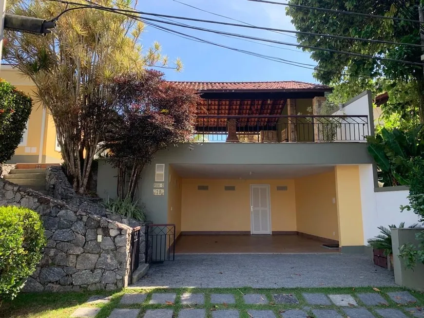 Foto 1 de Casa de Condomínio com 3 Quartos à venda, 248m² em Badu, Niterói