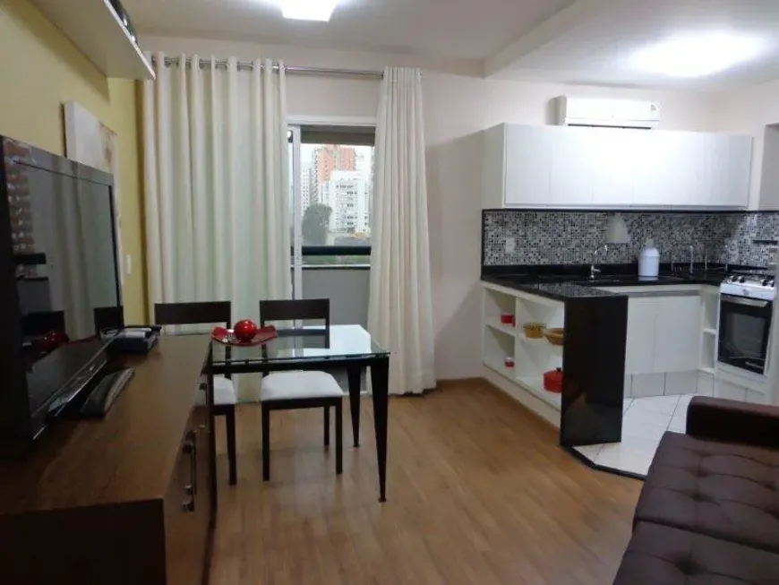 Foto 1 de Apartamento com 1 Quarto para alugar, 40m² em Itaim Bibi, São Paulo