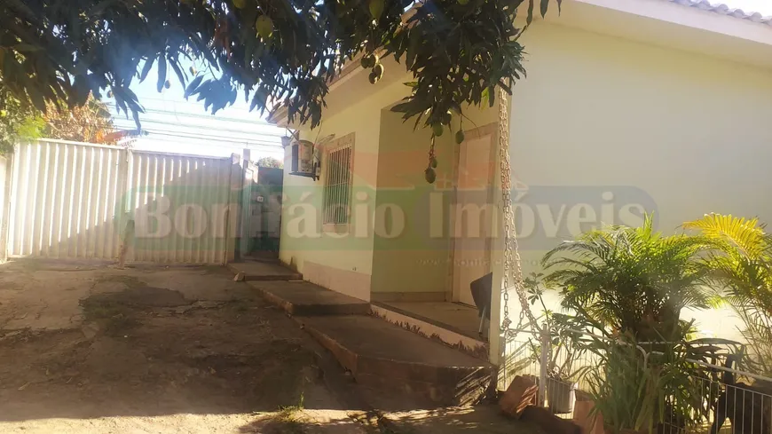 Foto 1 de Casa com 2 Quartos à venda, 60m² em Bacaxá, Saquarema