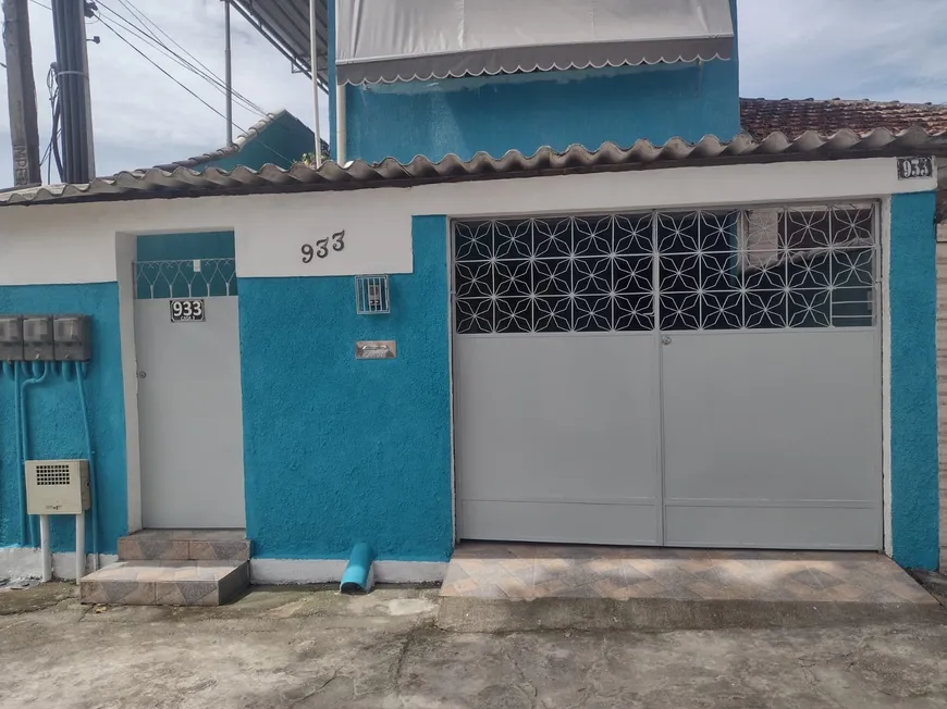 Foto 1 de Casa com 2 Quartos para alugar, 66m² em Bangu, Rio de Janeiro