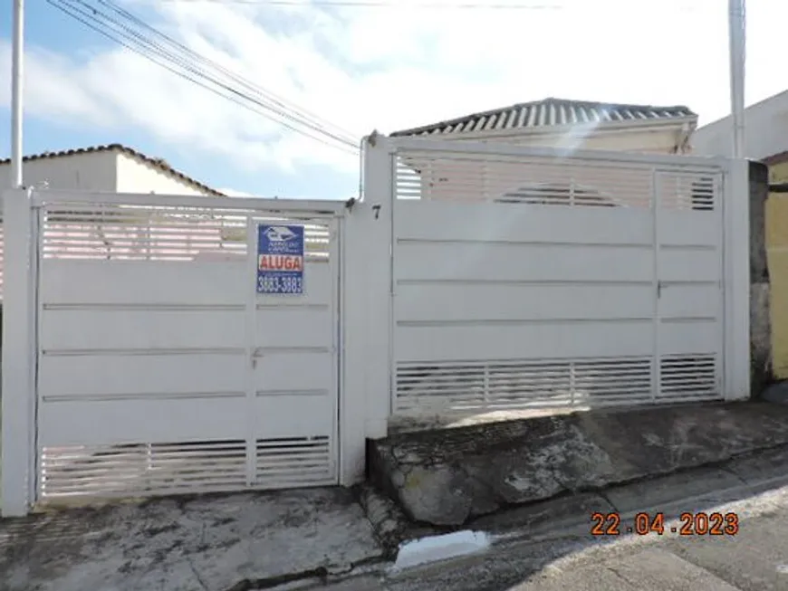 Foto 1 de Casa com 2 Quartos para alugar, 80m² em Vila Paiva, São Paulo